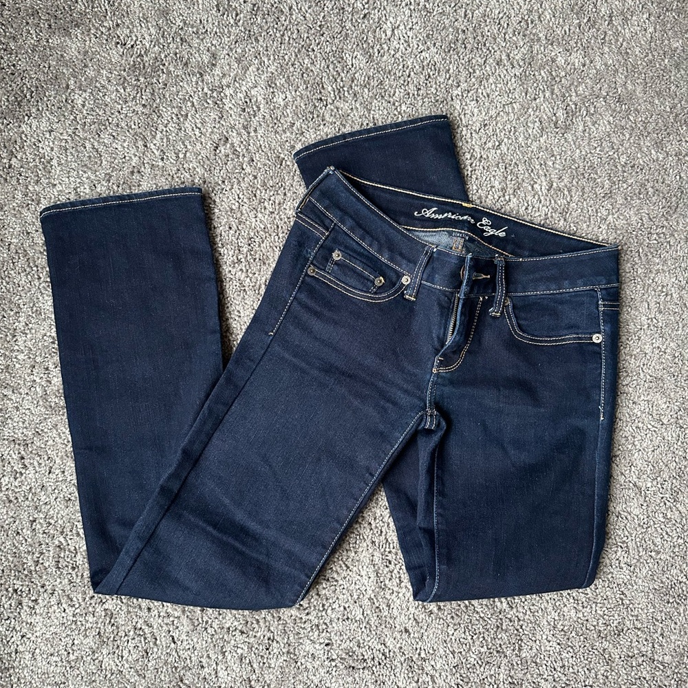 American Eagle Straight Leg Jeans